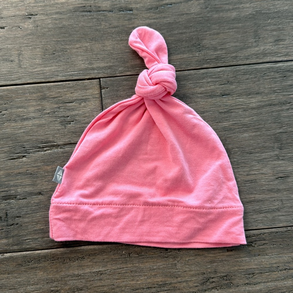 Kyte baby knotted cap in retired rose